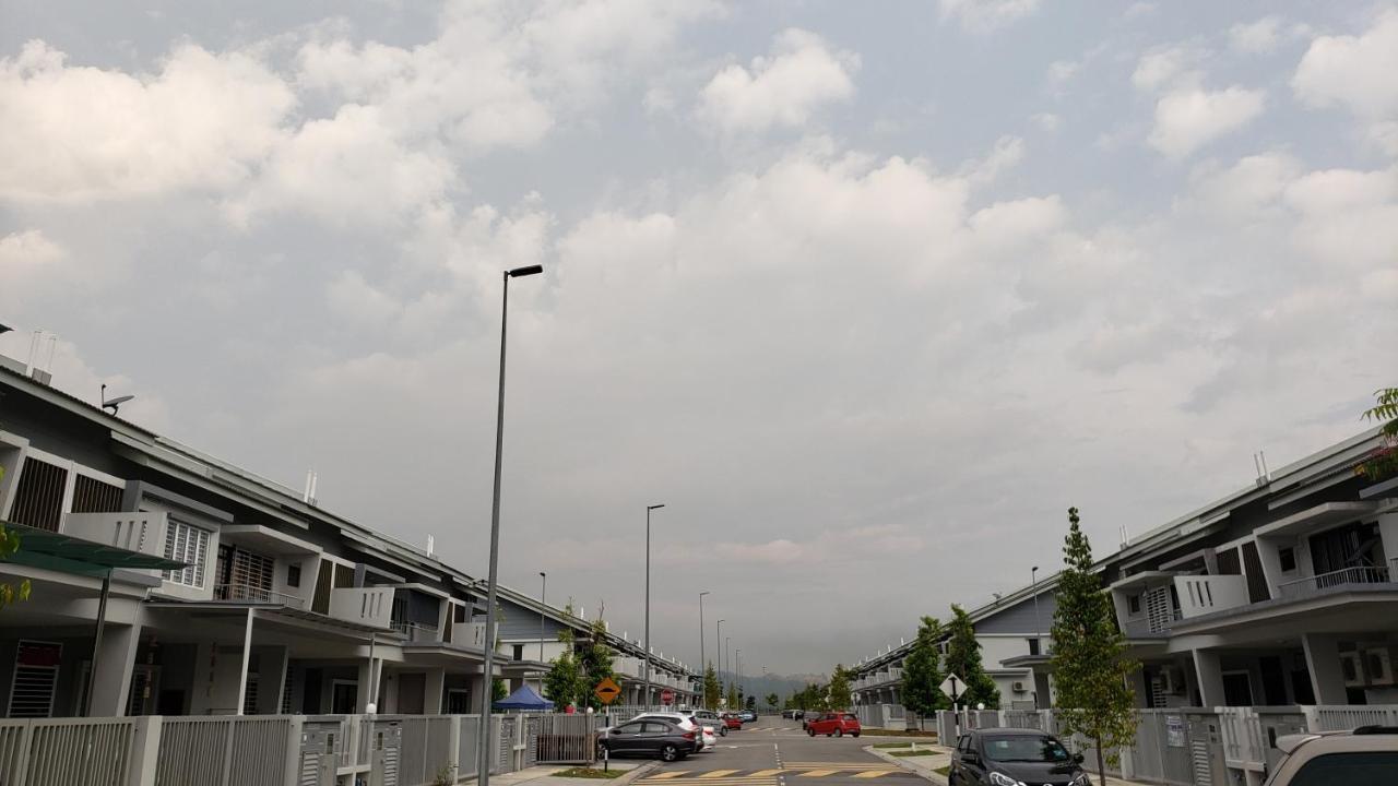 Sr Home-Stay @ Klia กัวลาลัมเปอร์ ภายนอก รูปภาพ